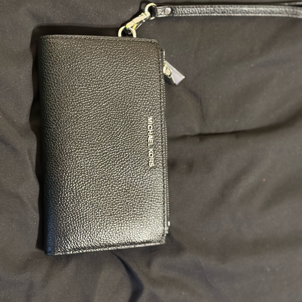 Michael Kors Adele wallet